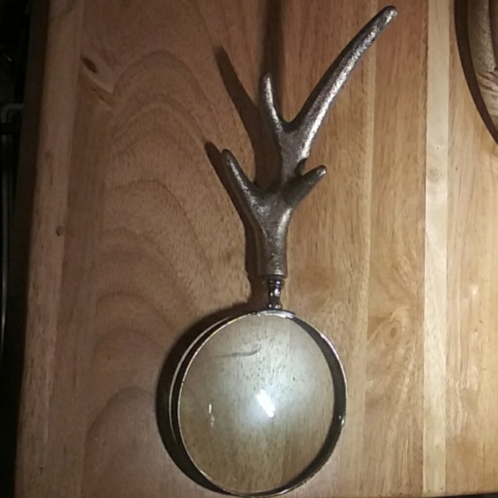 Magnifying Glass - Picture 2 of 2